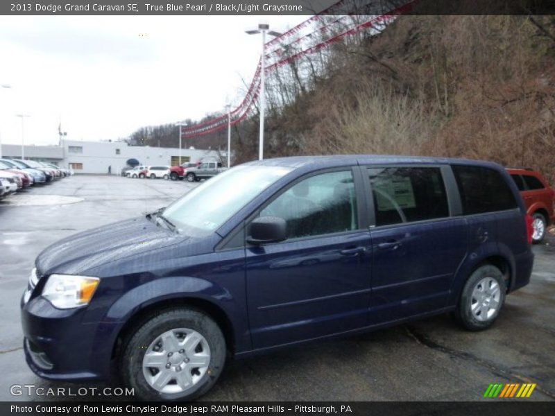 True Blue Pearl / Black/Light Graystone 2013 Dodge Grand Caravan SE