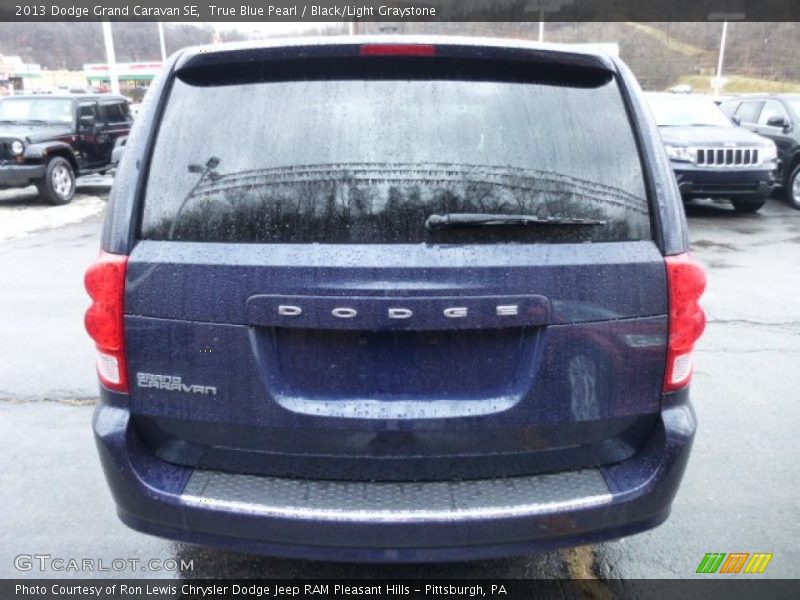 True Blue Pearl / Black/Light Graystone 2013 Dodge Grand Caravan SE