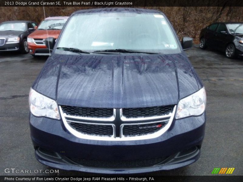 True Blue Pearl / Black/Light Graystone 2013 Dodge Grand Caravan SE
