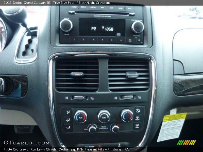 True Blue Pearl / Black/Light Graystone 2013 Dodge Grand Caravan SE