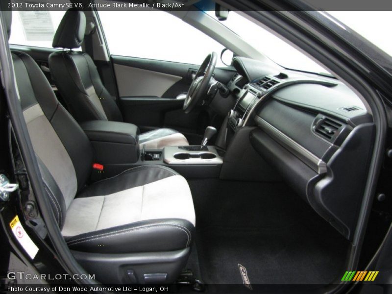 Attitude Black Metallic / Black/Ash 2012 Toyota Camry SE V6