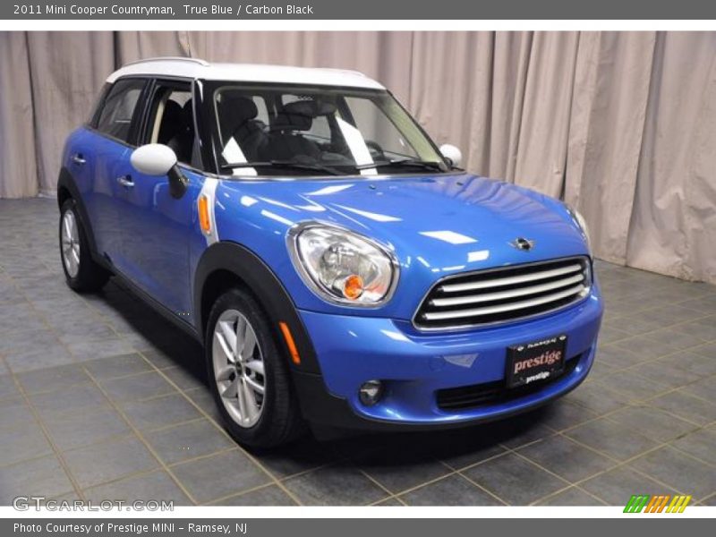 True Blue / Carbon Black 2011 Mini Cooper Countryman