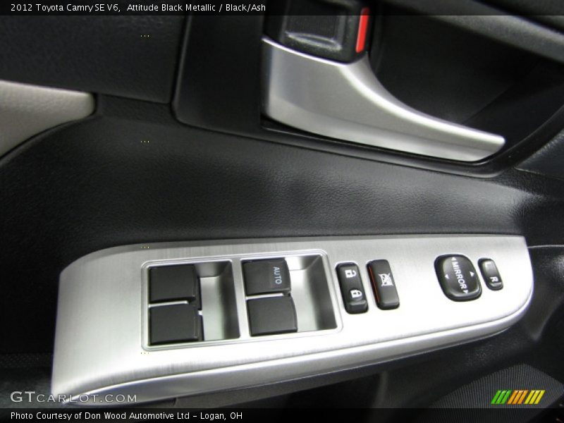 Attitude Black Metallic / Black/Ash 2012 Toyota Camry SE V6