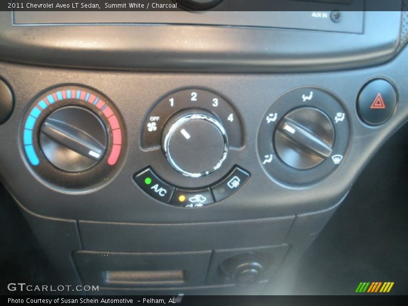 Summit White / Charcoal 2011 Chevrolet Aveo LT Sedan