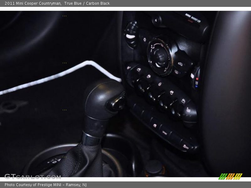 True Blue / Carbon Black 2011 Mini Cooper Countryman