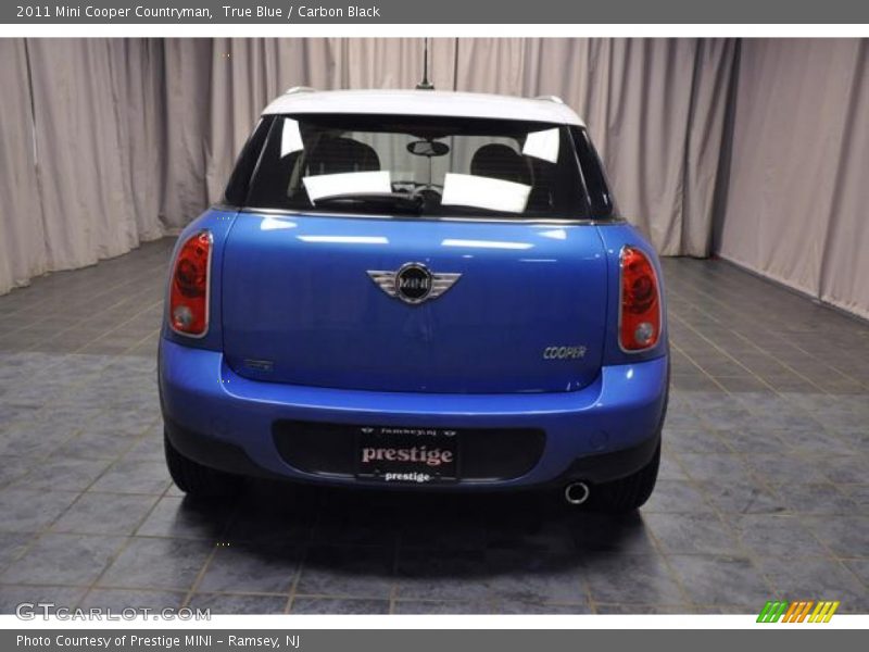 True Blue / Carbon Black 2011 Mini Cooper Countryman
