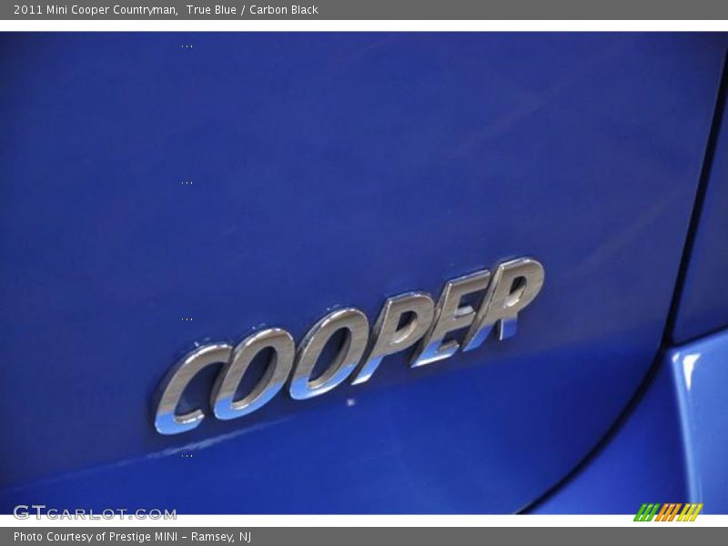 True Blue / Carbon Black 2011 Mini Cooper Countryman