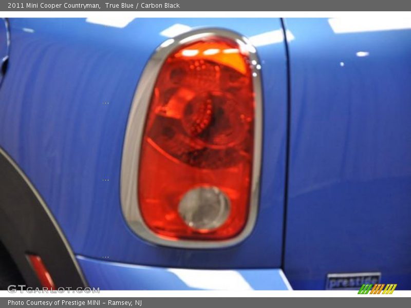 True Blue / Carbon Black 2011 Mini Cooper Countryman