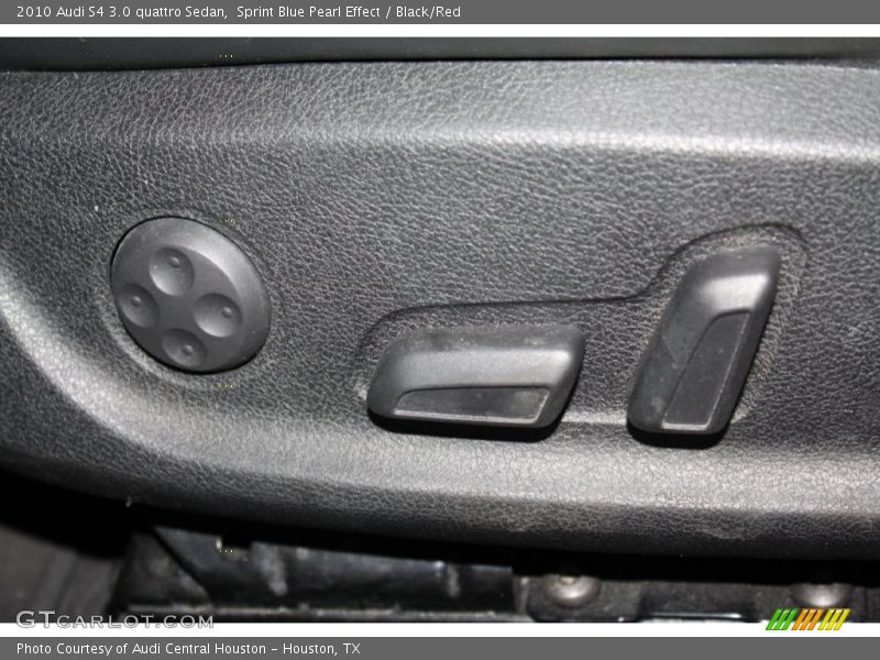 Controls of 2010 S4 3.0 quattro Sedan