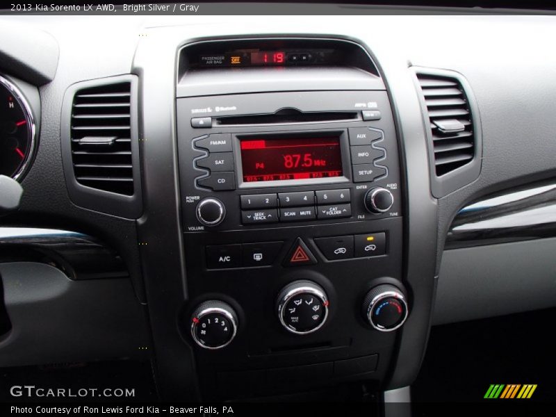 Controls of 2013 Sorento LX AWD