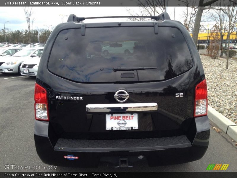 Super Black / Graphite 2010 Nissan Pathfinder SE 4x4
