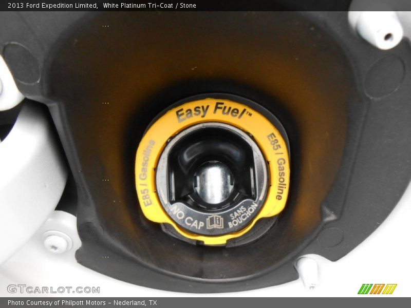 White Platinum Tri-Coat / Stone 2013 Ford Expedition Limited
