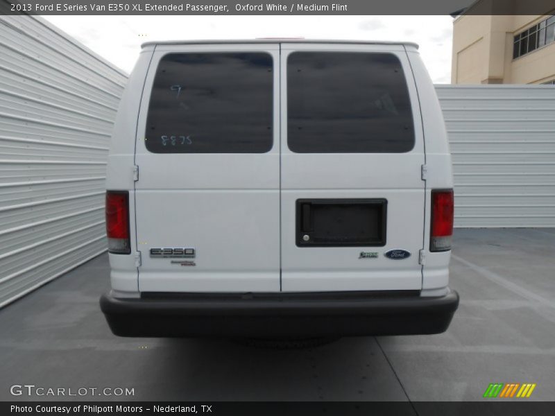 Oxford White / Medium Flint 2013 Ford E Series Van E350 XL Extended Passenger