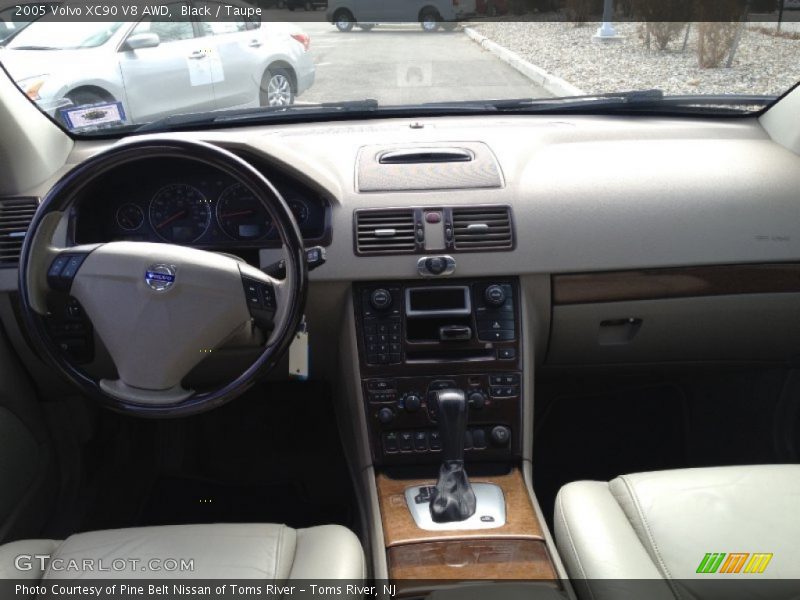Black / Taupe 2005 Volvo XC90 V8 AWD