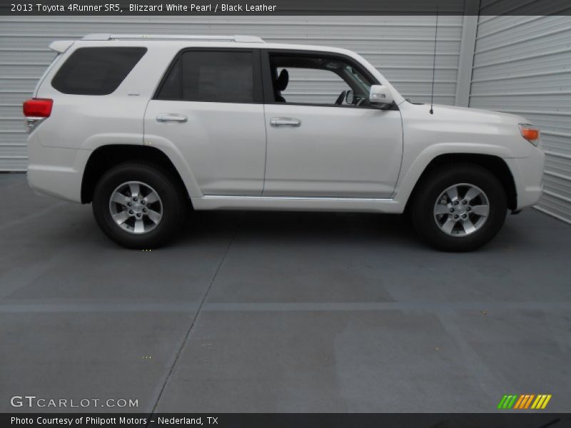 Blizzard White Pearl / Black Leather 2013 Toyota 4Runner SR5