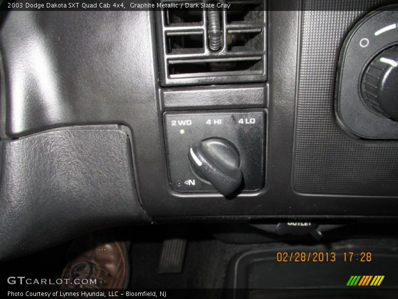 Graphite Metallic / Dark Slate Gray 2003 Dodge Dakota SXT Quad Cab 4x4