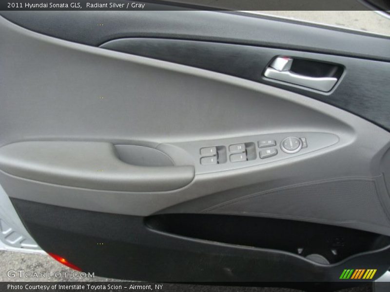Radiant Silver / Gray 2011 Hyundai Sonata GLS
