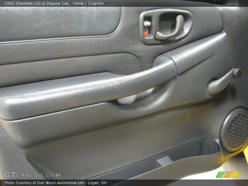 Yellow / Graphite 2003 Chevrolet S10 LS Regular Cab