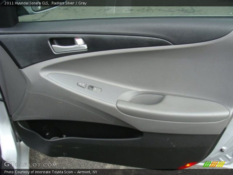 Radiant Silver / Gray 2011 Hyundai Sonata GLS