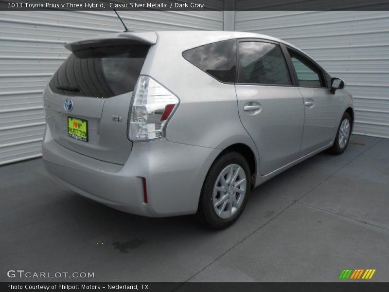 Classic Silver Metallic / Dark Gray 2013 Toyota Prius v Three Hybrid