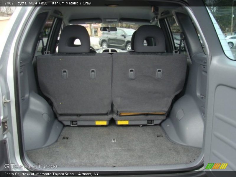  2002 RAV4 4WD Trunk