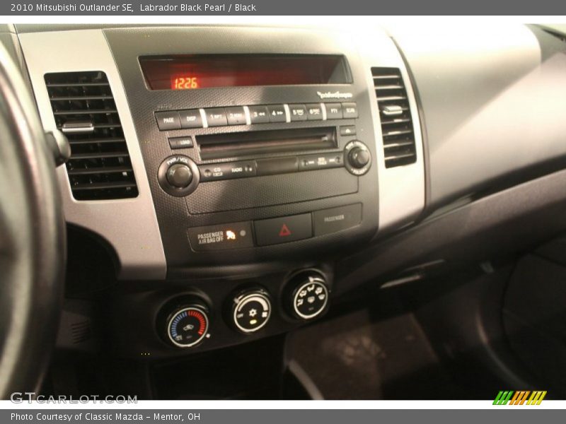 Controls of 2010 Outlander SE