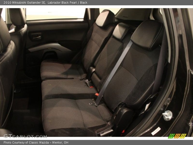Rear Seat of 2010 Outlander SE