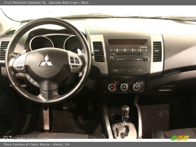 Dashboard of 2010 Outlander SE