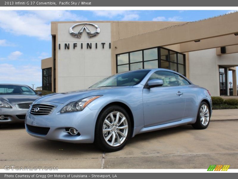 Front 3/4 View of 2013 G 37 Convertible