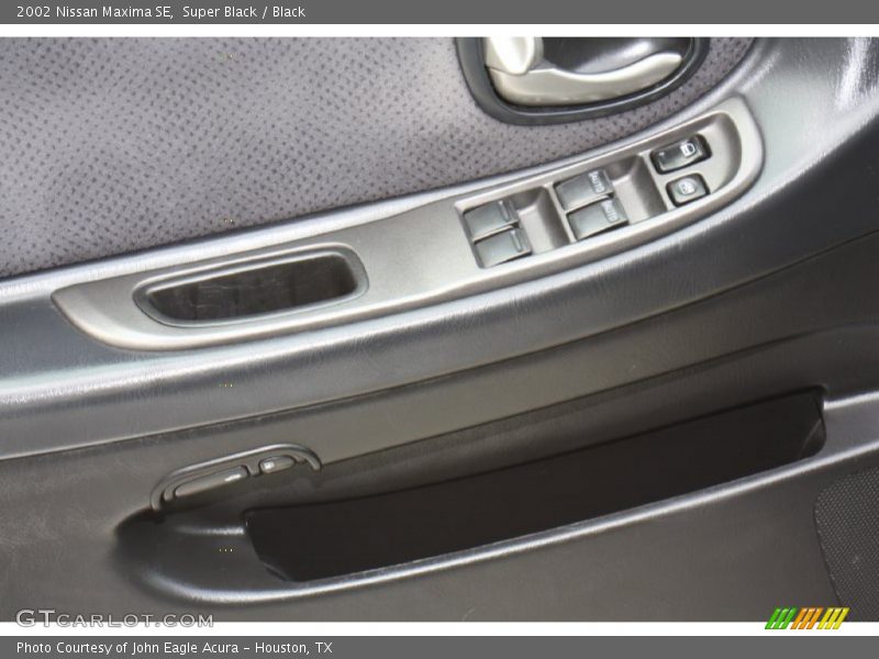Super Black / Black 2002 Nissan Maxima SE