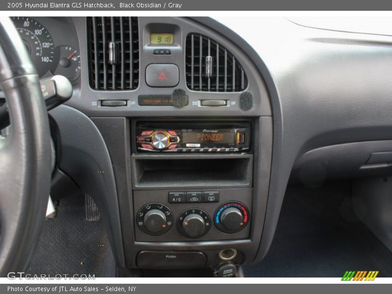 Black Obsidian / Gray 2005 Hyundai Elantra GLS Hatchback