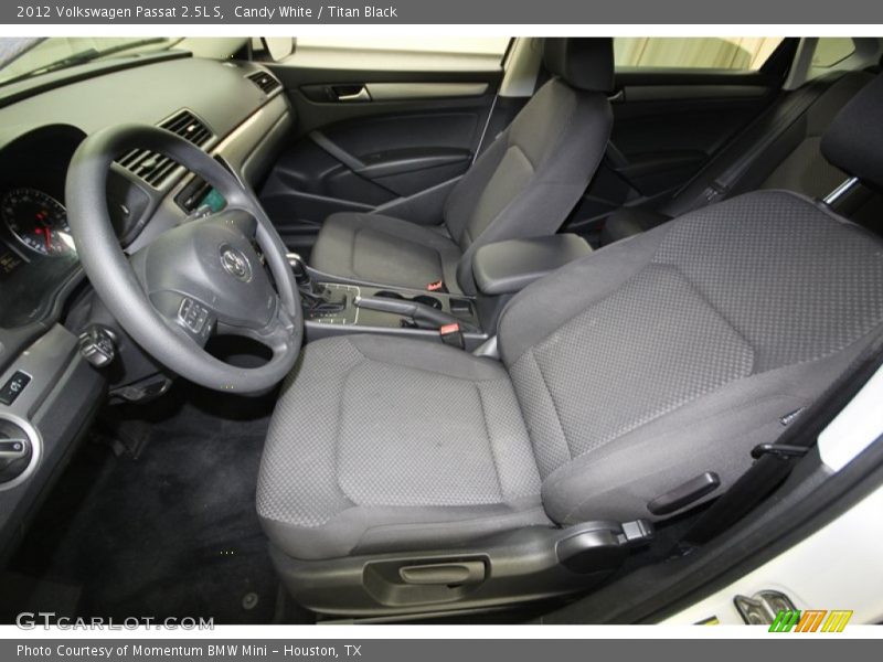 Candy White / Titan Black 2012 Volkswagen Passat 2.5L S
