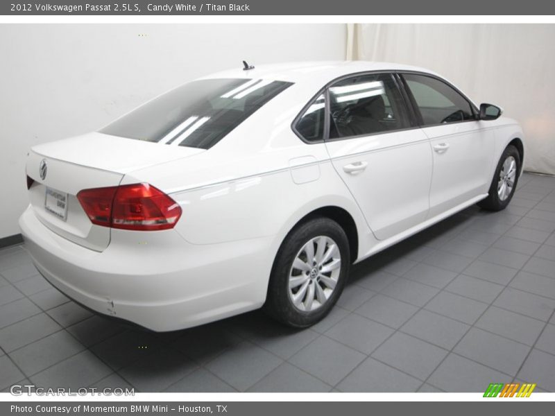 Candy White / Titan Black 2012 Volkswagen Passat 2.5L S