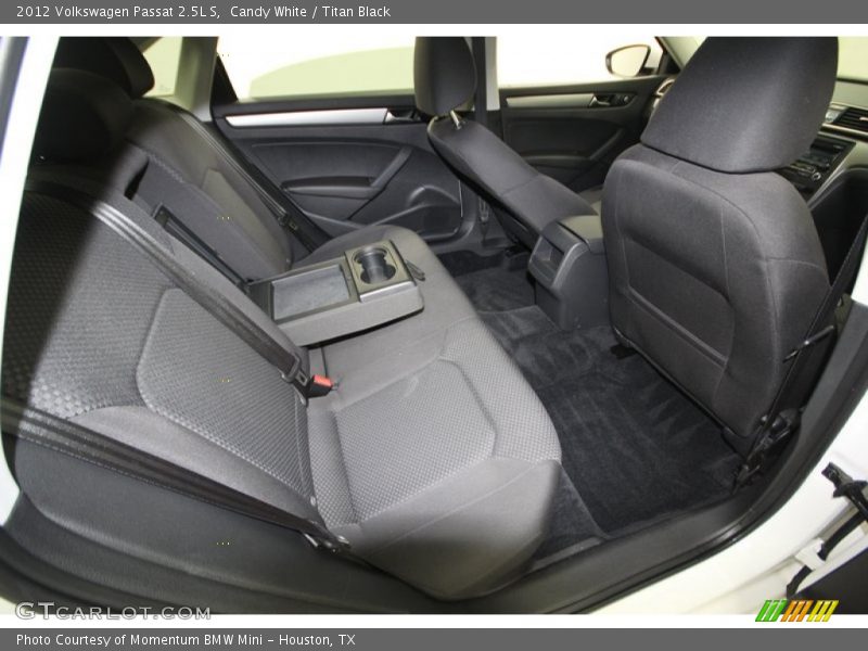 Candy White / Titan Black 2012 Volkswagen Passat 2.5L S