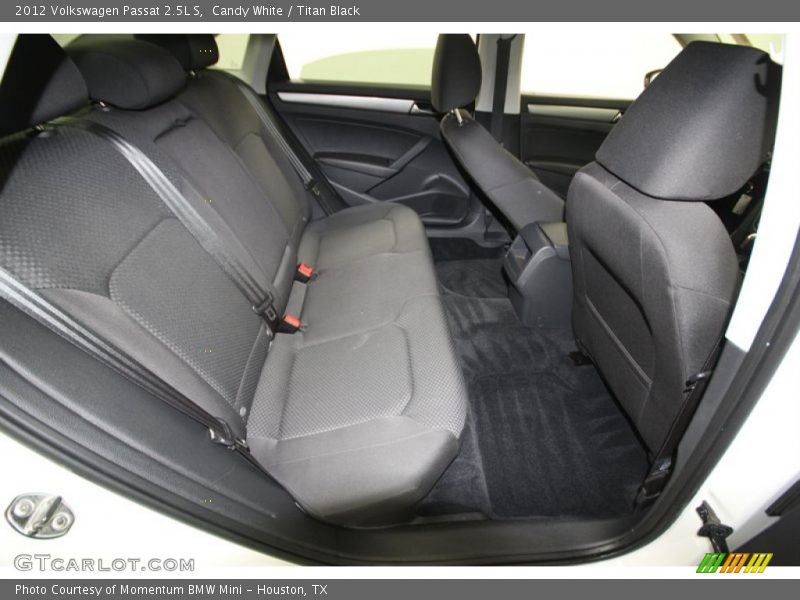 Candy White / Titan Black 2012 Volkswagen Passat 2.5L S