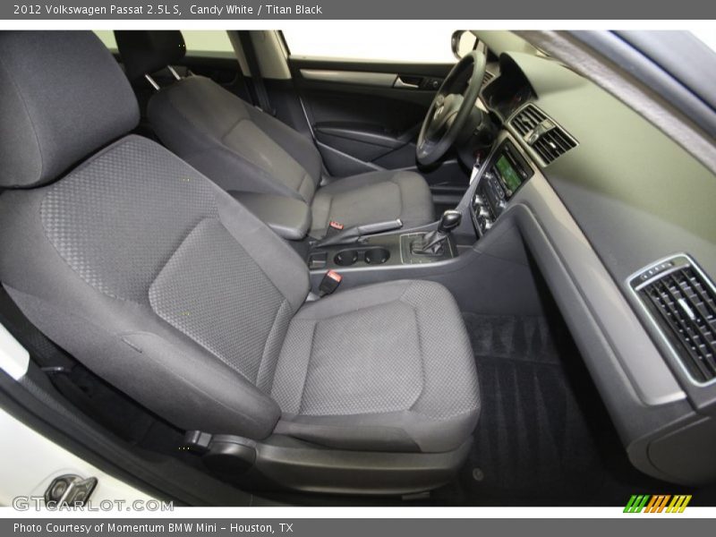 Candy White / Titan Black 2012 Volkswagen Passat 2.5L S