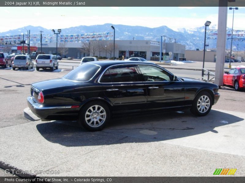 Midnight Metallic / Sand 2004 Jaguar XJ XJ8