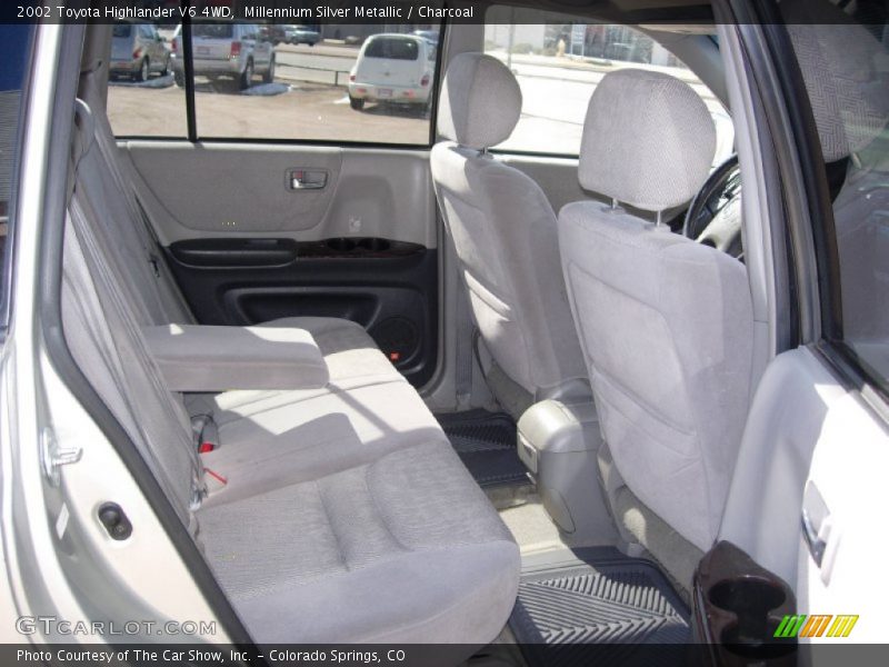 Millennium Silver Metallic / Charcoal 2002 Toyota Highlander V6 4WD
