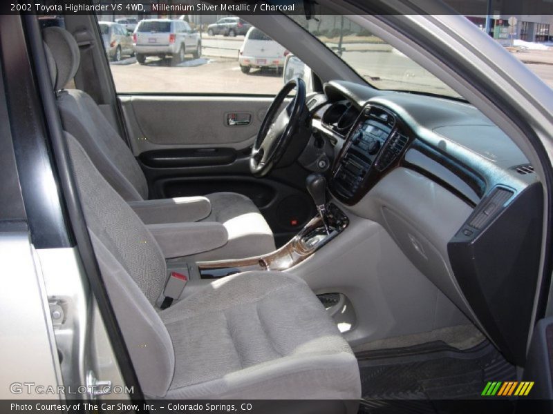 Millennium Silver Metallic / Charcoal 2002 Toyota Highlander V6 4WD