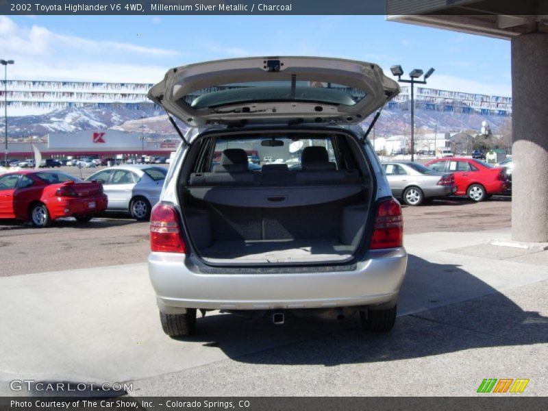 Millennium Silver Metallic / Charcoal 2002 Toyota Highlander V6 4WD