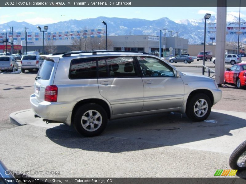 Millennium Silver Metallic / Charcoal 2002 Toyota Highlander V6 4WD