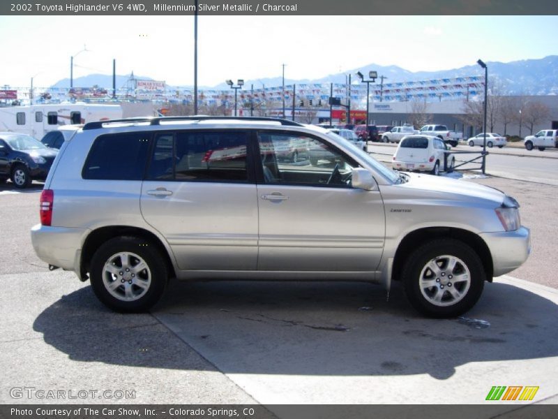 Millennium Silver Metallic / Charcoal 2002 Toyota Highlander V6 4WD