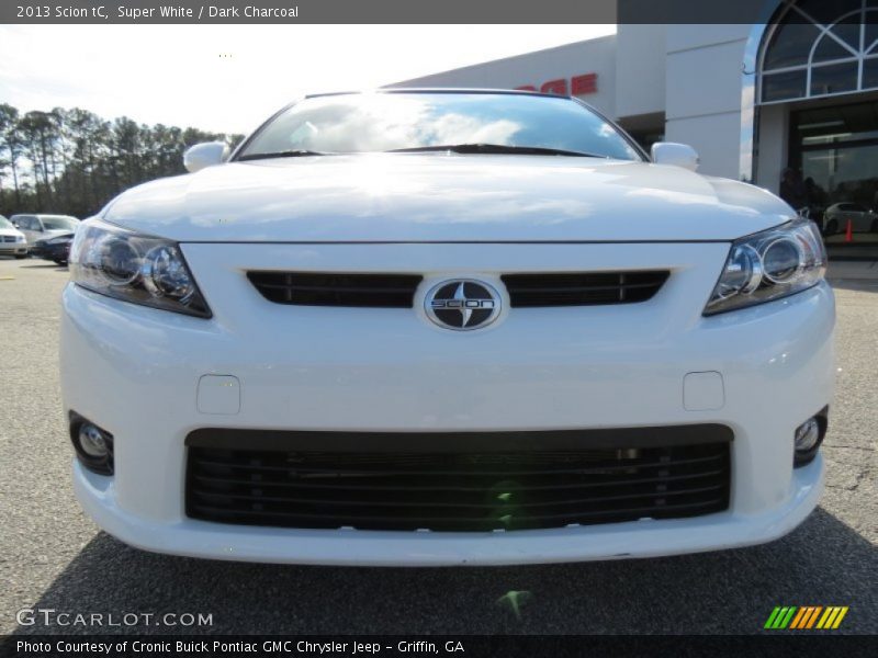 Super White / Dark Charcoal 2013 Scion tC