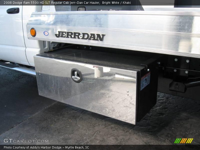 Bright White / Khaki 2008 Dodge Ram 5500 HD SLT Regular Cab Jerr-Dan Car Hauler