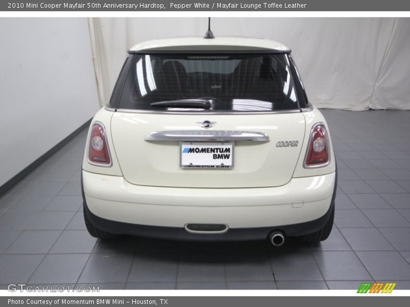 Pepper White / Mayfair Lounge Toffee Leather 2010 Mini Cooper Mayfair 50th Anniversary Hardtop