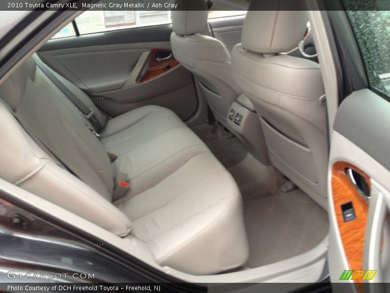 Magnetic Gray Metallic / Ash Gray 2010 Toyota Camry XLE
