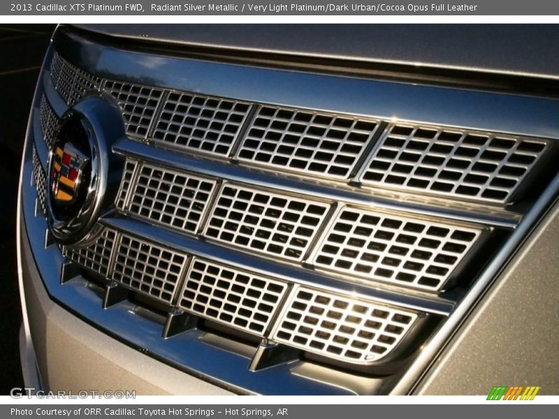 Grille - 2013 Cadillac XTS Platinum FWD