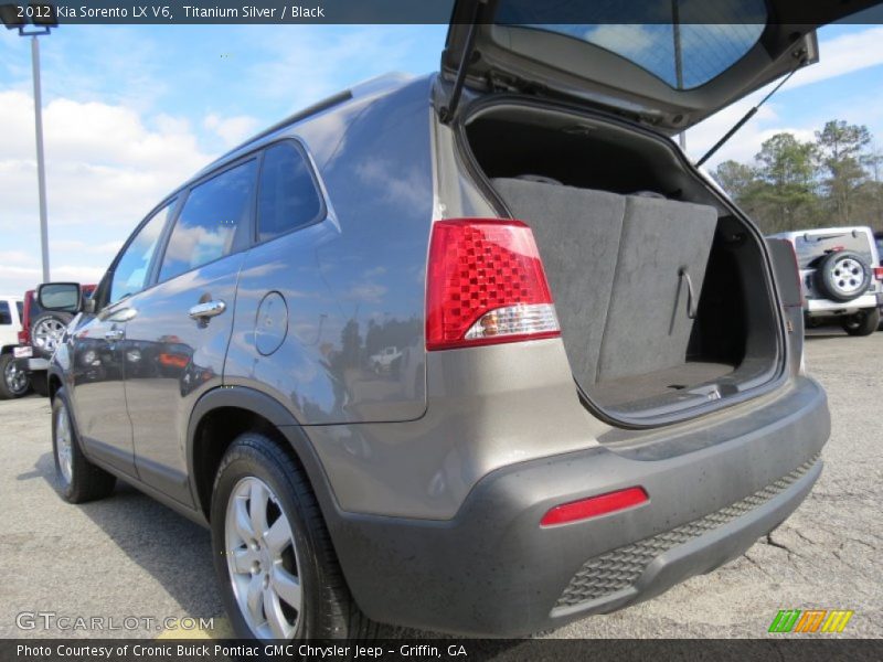 Titanium Silver / Black 2012 Kia Sorento LX V6