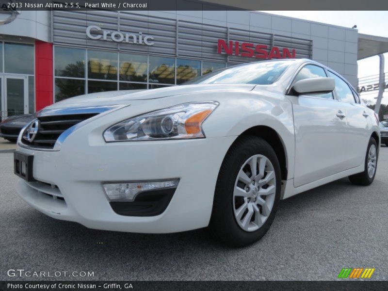 Pearl White / Charcoal 2013 Nissan Altima 2.5 S