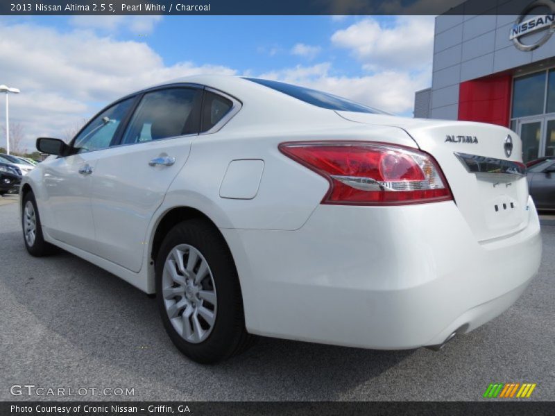Pearl White / Charcoal 2013 Nissan Altima 2.5 S